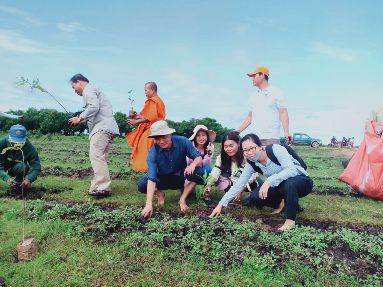 កូនឈើចំនួន៤ម៉ឺនដើម ជាប្រភេទព្រៃឈើលិចទឹក ត្រូវបានដាំស្តារព្រៃឡើងវិញនៅលើផ្ទៃដី៤០ហិកតា